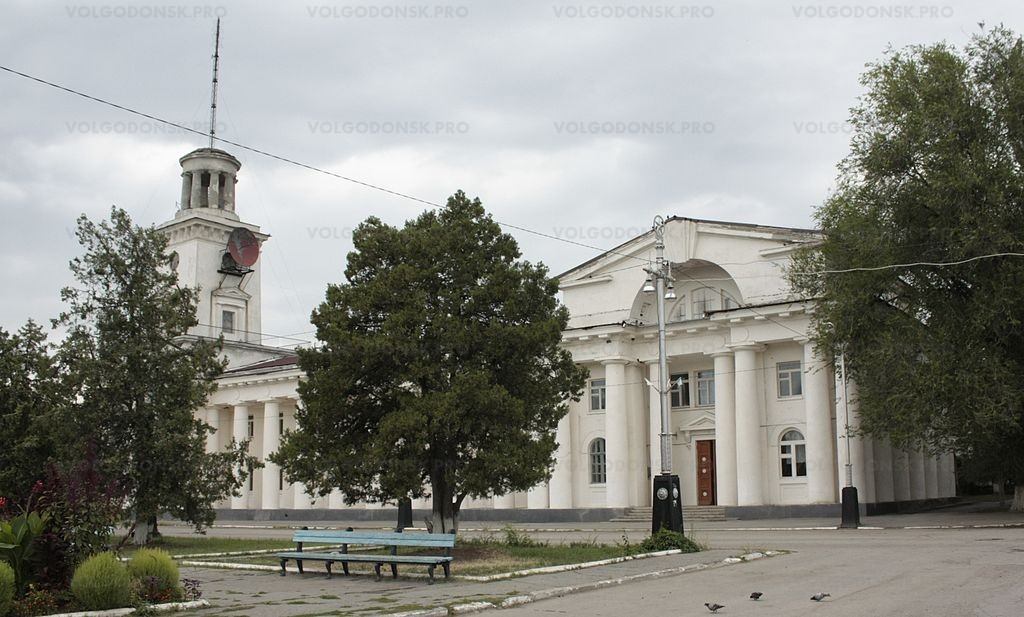 В Цимлянске отремонтируют здание школы-интерната со шпилем
