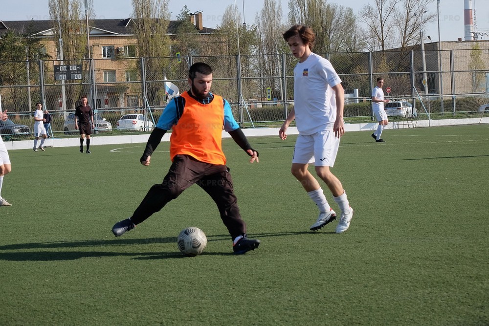ФК «Волгодонск» провел тренировочную игру с командой Зимовников
